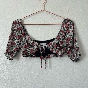 Emory Park red white black floral tie crop top short sleeve